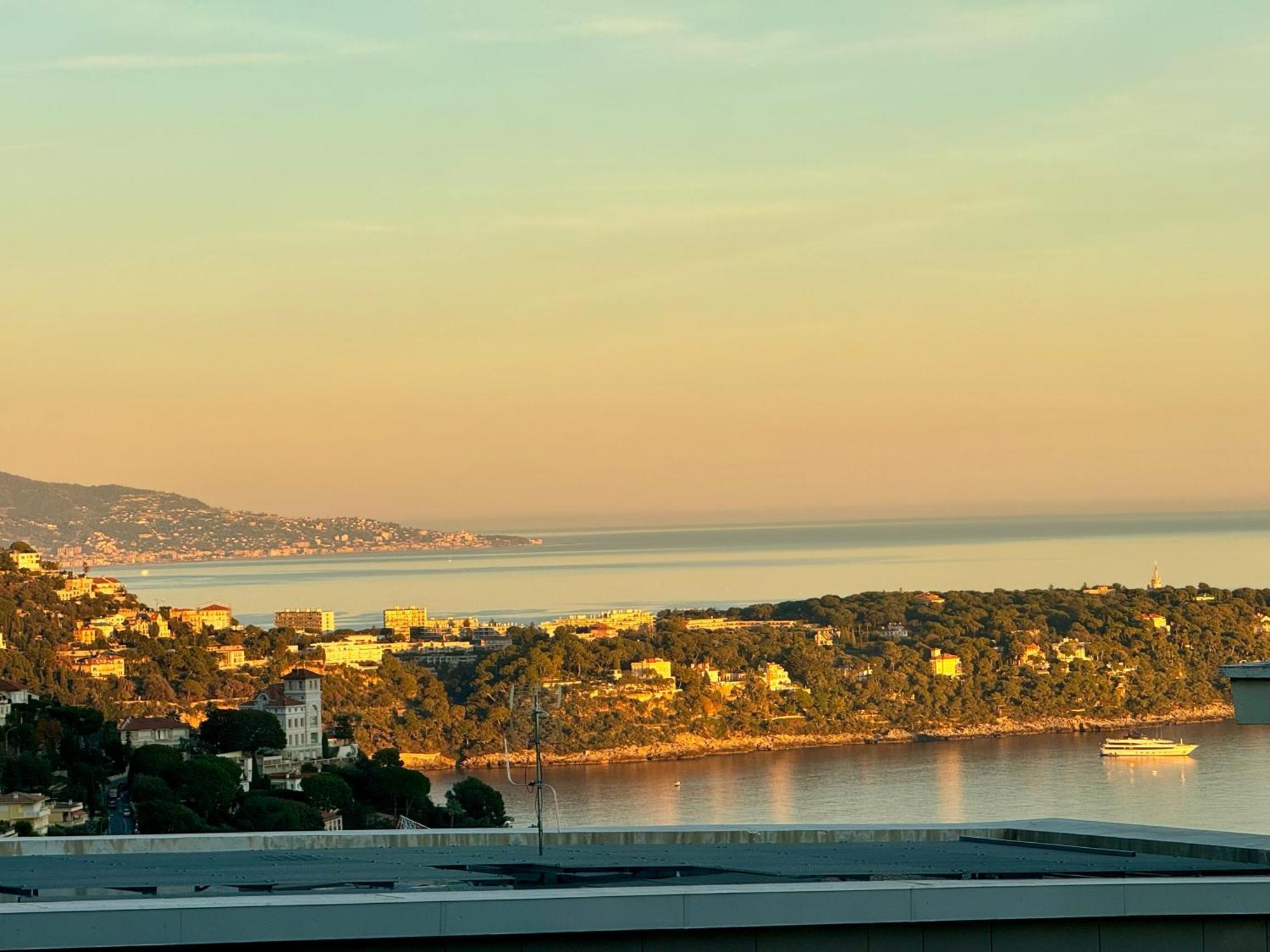 Penthouse Over Monaco Бюсолей Екстериор снимка